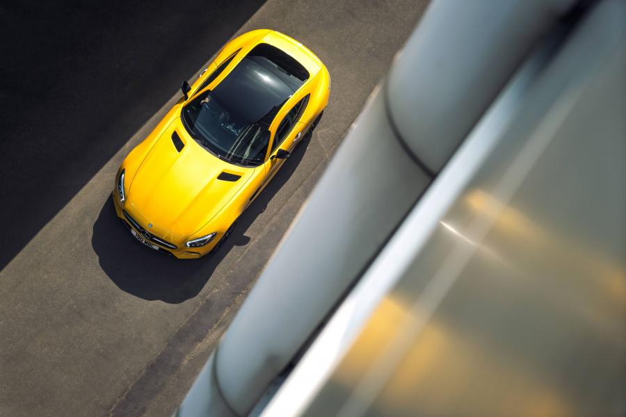  Mercedes-AMG GT S 2015 года  (UK) (фото 24 из 30)